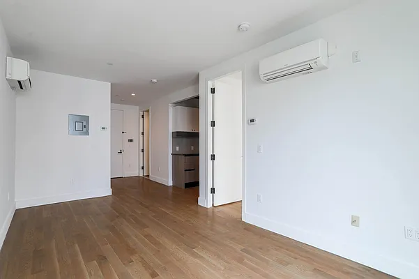 Rented by ERNY LLC | media 22