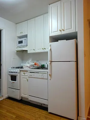 Rented by Manhattan Connection | media 13