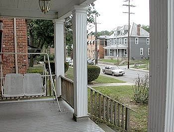 3rd image of 325 E 19th Ave