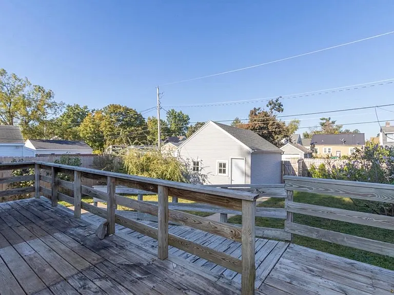 2416 C Ave NE — Photo 8