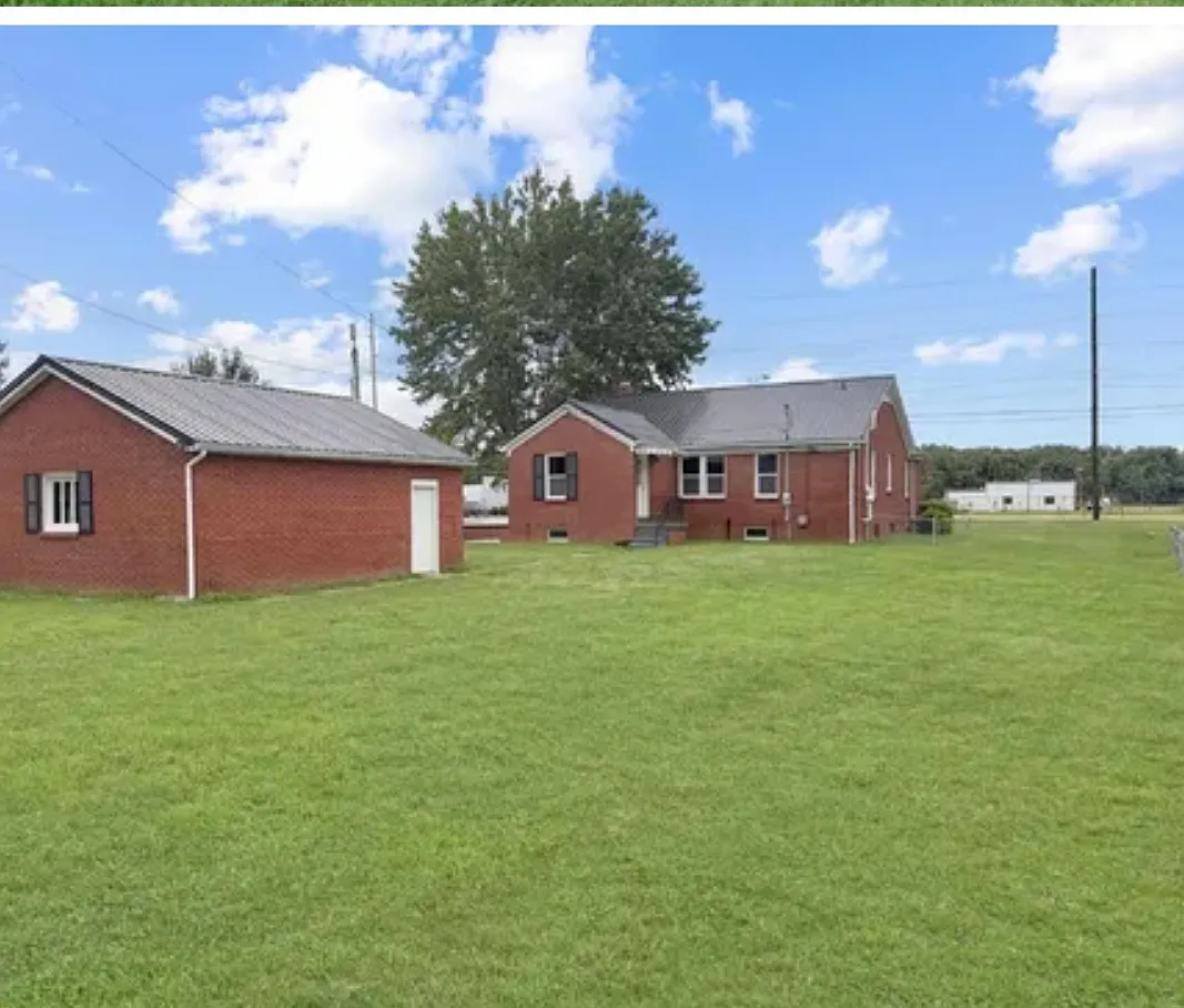 3 bed, 1172 sqft, $1,650 — Photo 3
