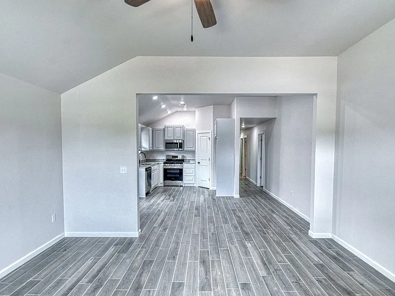 932 Varenna Ct — Photo 5