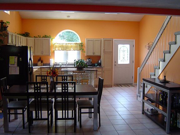 Kitchen/Dining