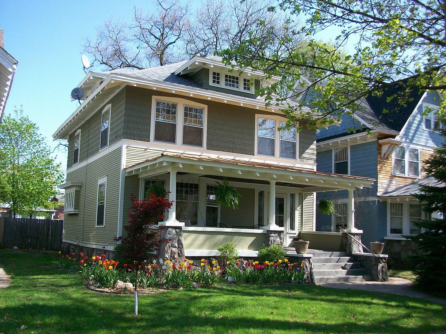 1339 Sigsbee St SE, Grand Rapids, MI 49506 Zillow