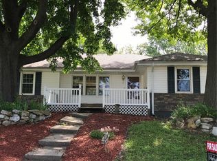 105 N June St, Dearborn, MO 64439