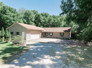306 SE 7th St, Aledo, IL 61231