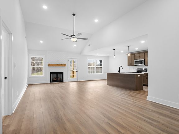 5th image of 205 Wade Hampton Ln Lot 7