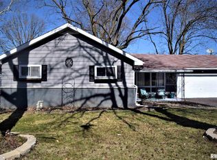 2008 Cedar St, Jacksonville, IL