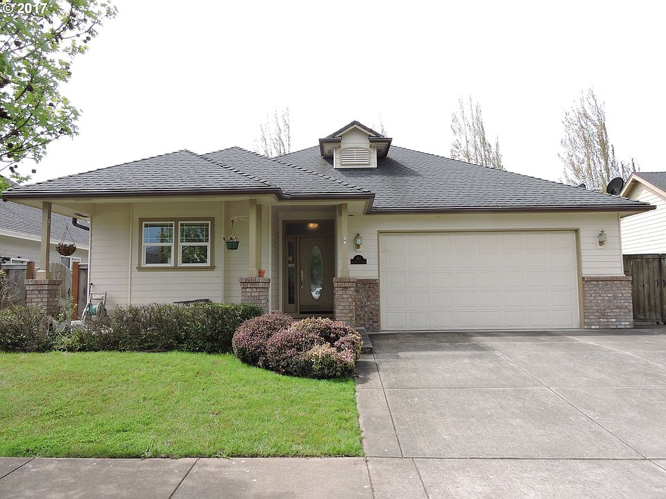 2nd image of 841 Old Orchard Ln