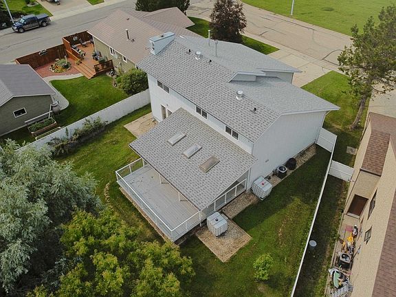 4th image of 5407 60th Ave