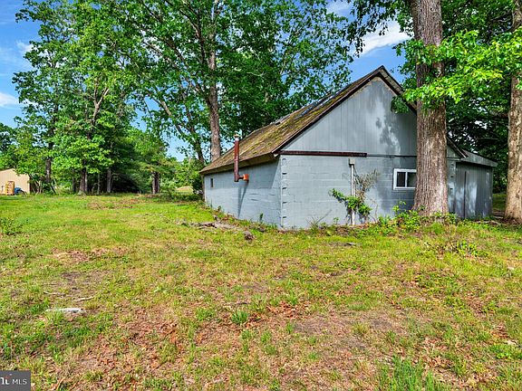 5th image of 3082 Jackson Rd