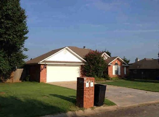 2nd image of 303 N 28th St