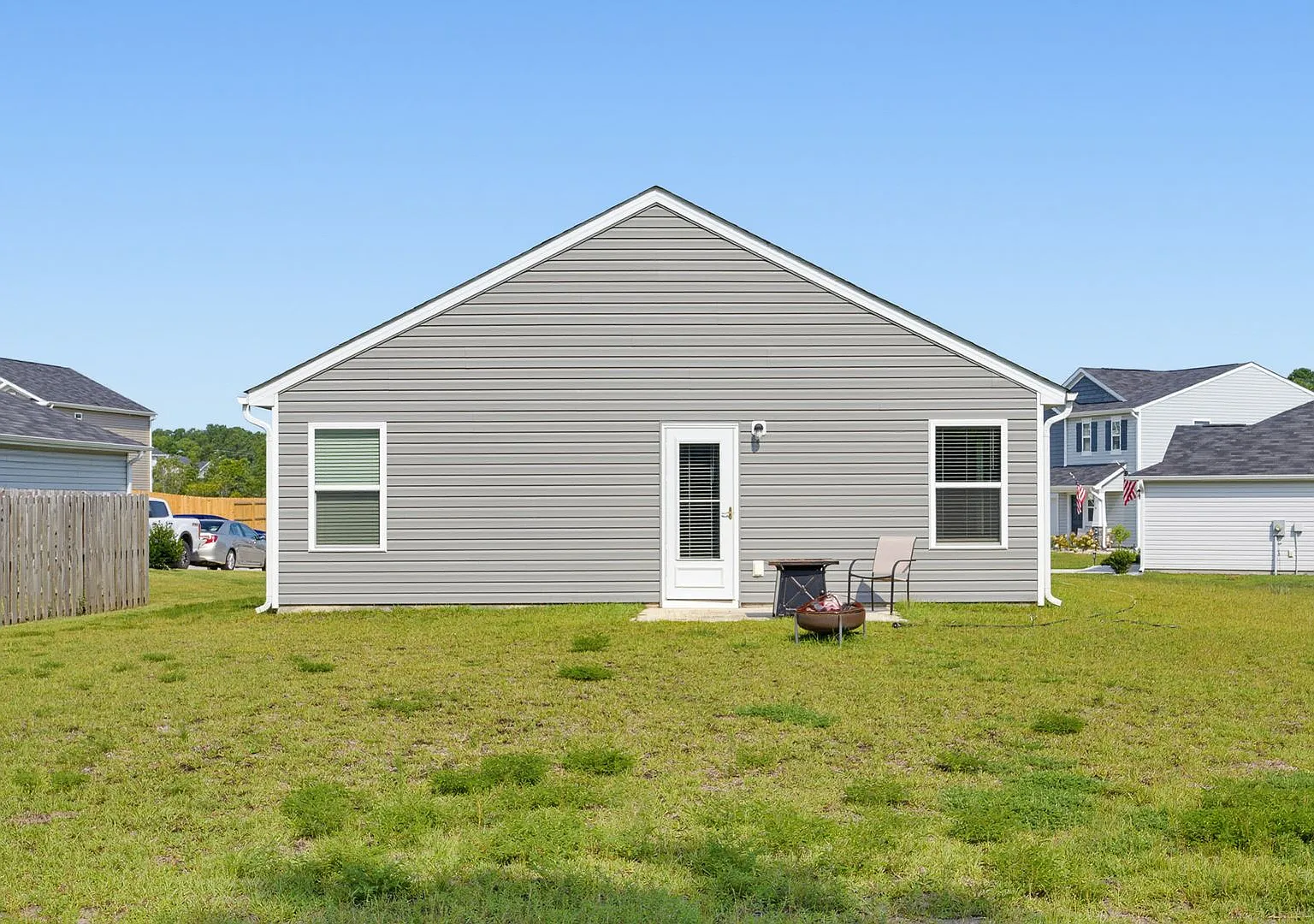 414 Hope Lane — Photo 4