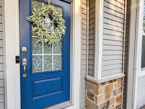 3rd image of 4413 Yukon Way