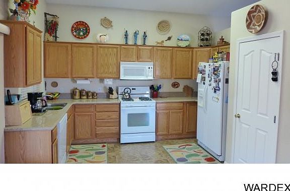 2nd image of 1831 E La Entrada Pl
