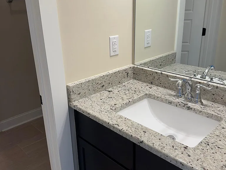 211 Blackoak Dr — Photo 24
