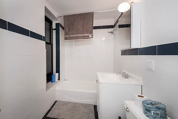 Rented by Compass | media 14