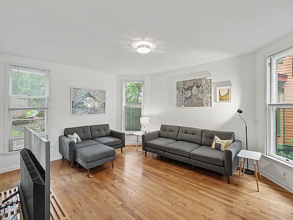 5th image of 663 19th St