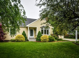 3 Woodfield Rd, Wellesley, MA 02482