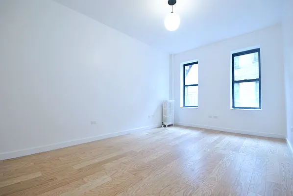 Rented by Bold New York | media 10