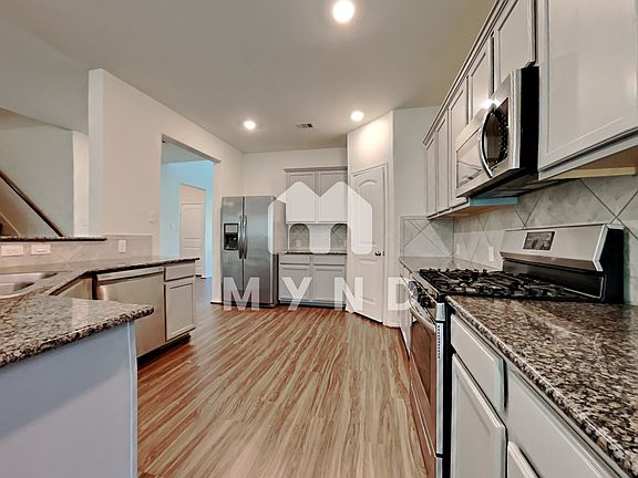 5th image of 3531 Dancing Daisy Ln