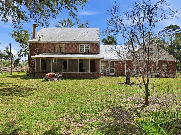 5th image of 1201 Hughes Ln