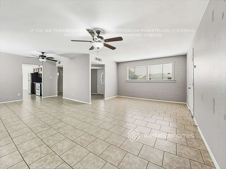 6440 W Windsor Blvd — Photo 4