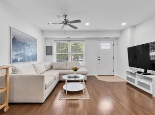 515 Rhode Island Ave NW APT A, Washington, DC 20001