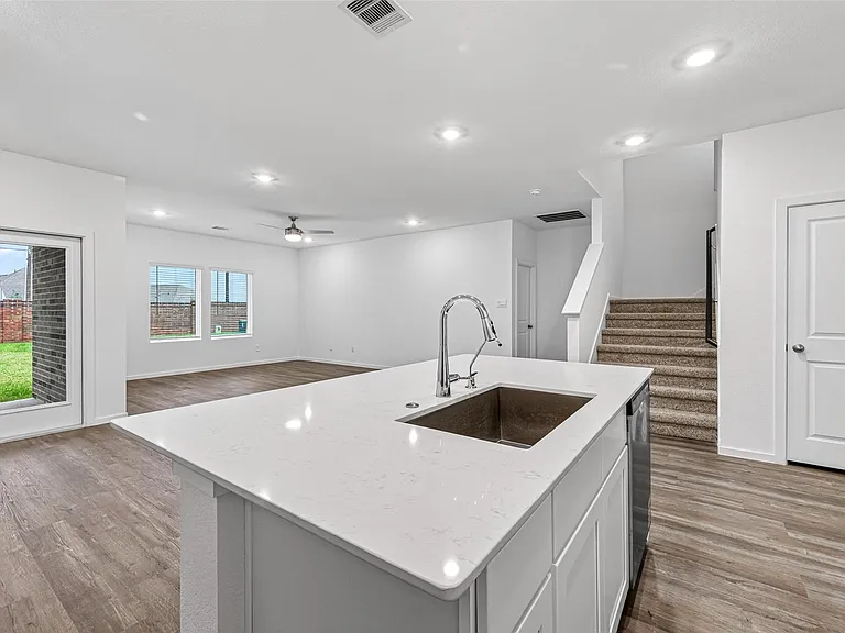 27727 Dream Port Dr — Photo 4