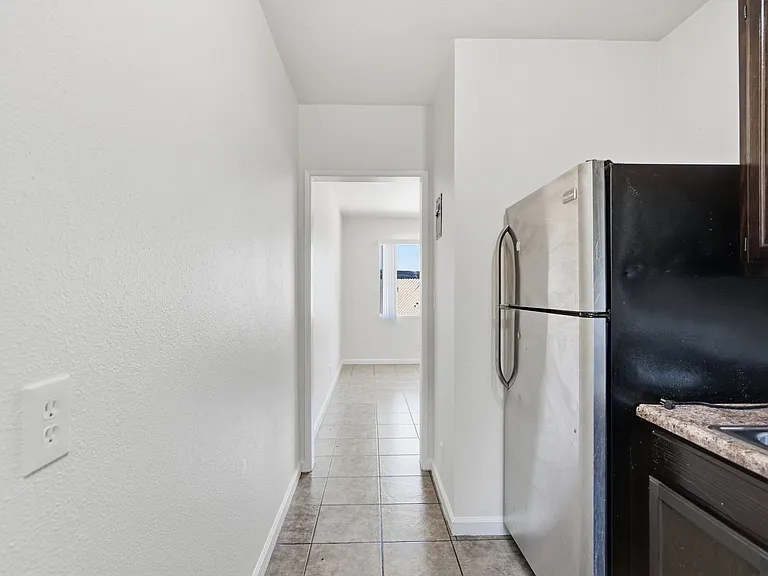 7101 Rugby Ave — Photo 10