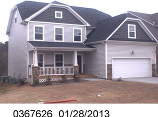 613 Wellspring Dr, Holly Springs, NC 27540