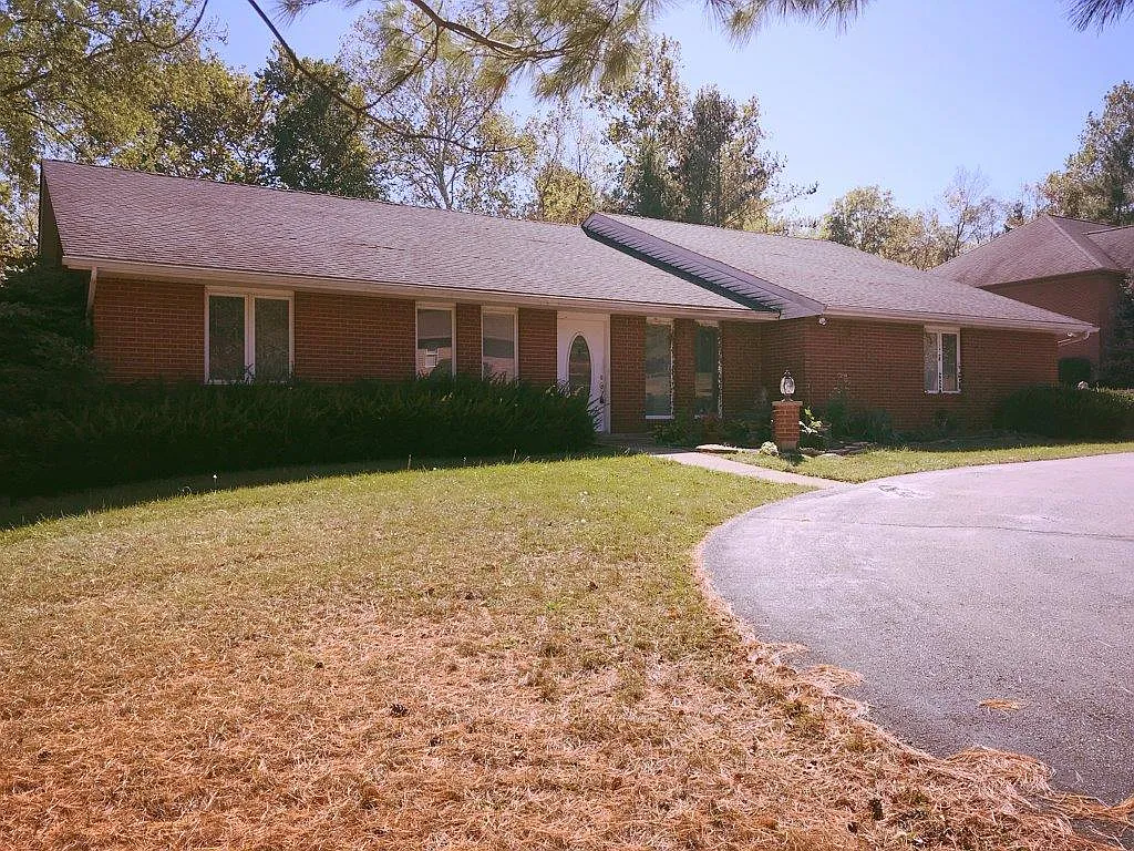 118 Concord Dr photo 1