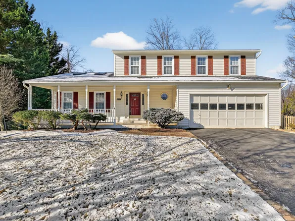 102 Cunningham Park Ct SE, Vienna, VA 22180