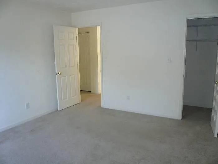 3 Bedroom + walk in closet