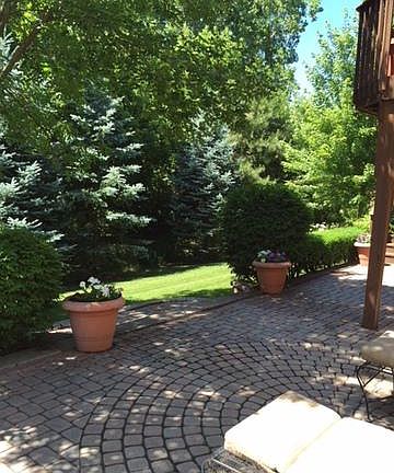 2nd image of 536 Meadowview Dr
