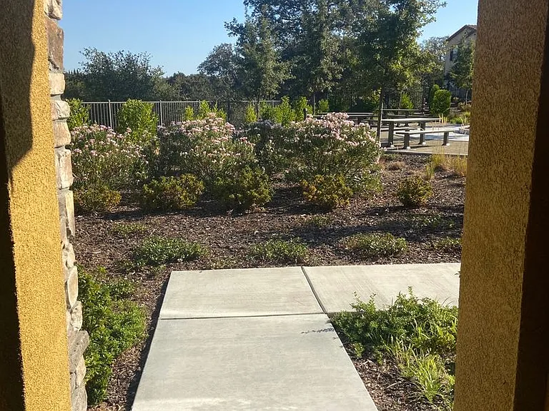 35 Huddlestone Cir — Photo 3