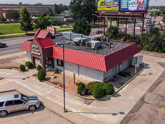 5th image of 2270 S Federal Blvd