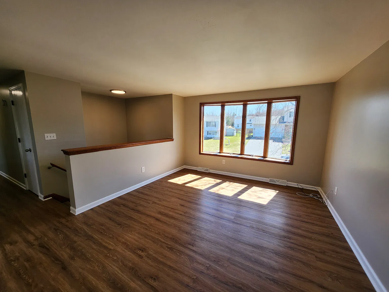 3 bed, 1508 sqft, $2,297 — Photo 2