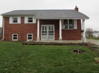 101 Algonquin Dr, Hamilton, OH