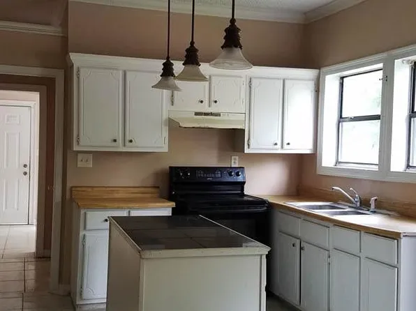 1800 Saint Charles Ave, Montgomery, AL 36107