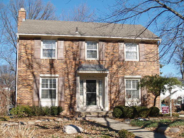 1st image of 12916 Sherwood Dr