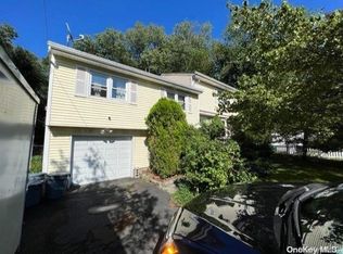 80 Green Rd, West Nyack, NY 10994