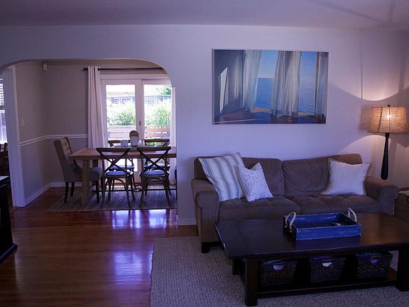 2nd image of 1117 Killarney Ln