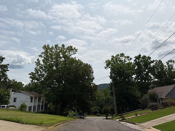 4th image of 5550 Woodcreek Dr