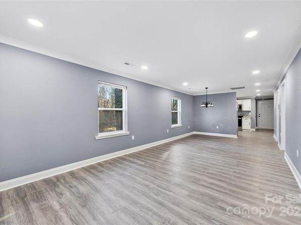 612 Harry St, China Grove, NC 28023