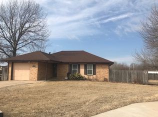 1006 E 5th St, Douglass, KS 67039