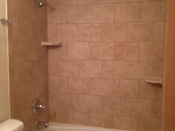 5th image of 1828 Cardinal Dr