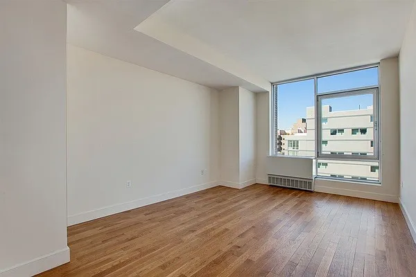 Rented by Compass | media 25