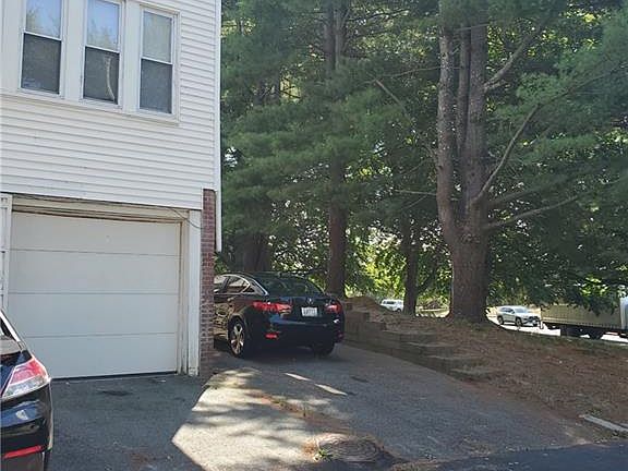 4th image of 86 Marion Ave