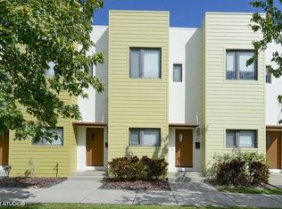 297 7th St S, Saint Petersburg, FL 33701